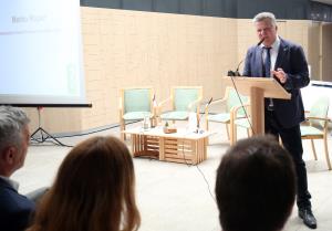 PODELITEV PRIZNANJ 12 FOTO LJUBO VUKELIČ